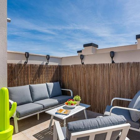Ferienwohnung La Zenia Cocoon - Luxury Penthouse With Jacuzzi, 2 Pools, Indoor Heated Pool, Sauna, Gym, Playstation Dehesa de Campoamor  Exterior foto