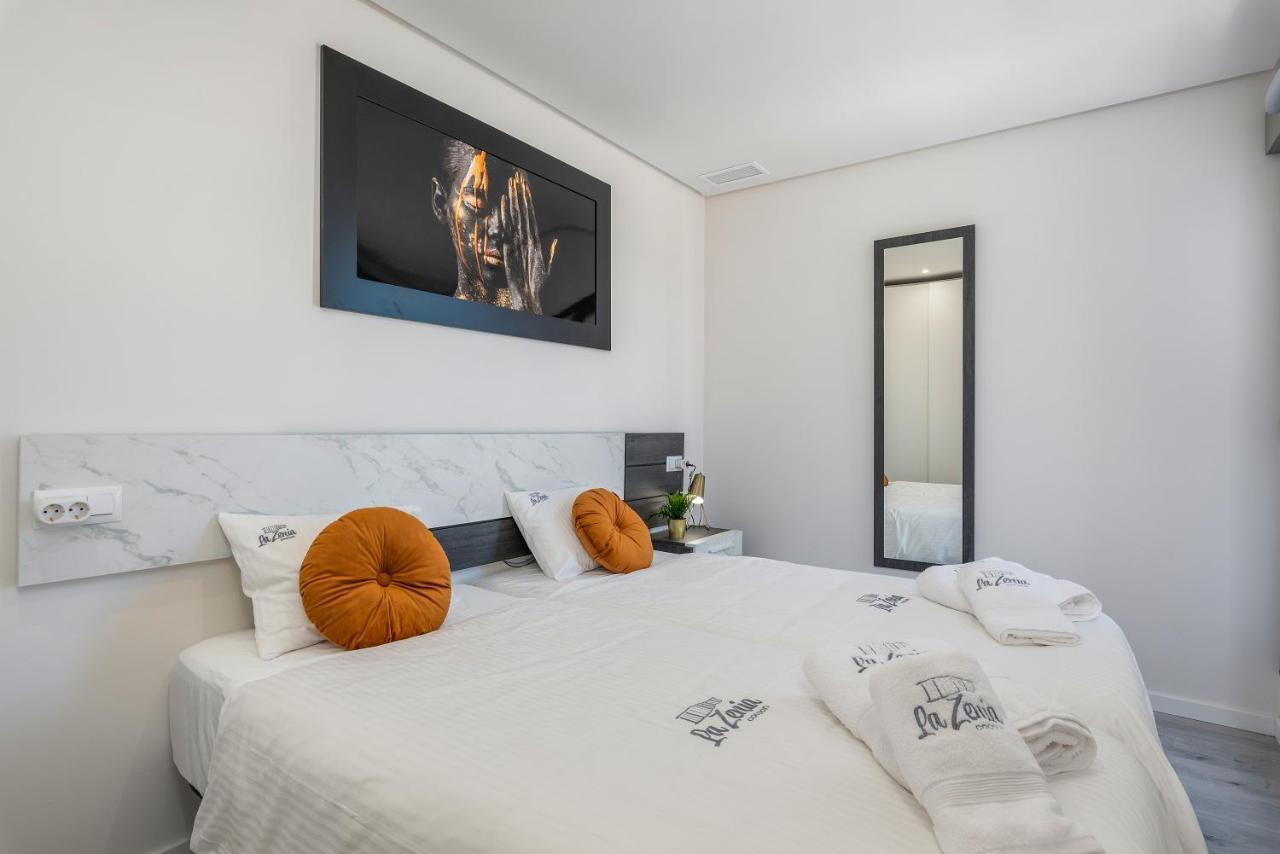 Ferienwohnung La Zenia Cocoon - Luxury Penthouse With Jacuzzi, 2 Pools, Indoor Heated Pool, Sauna, Gym, Playstation Dehesa de Campoamor  Exterior foto