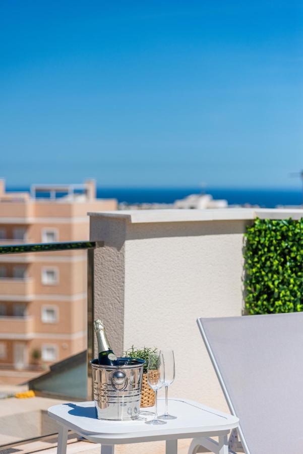 Ferienwohnung La Zenia Cocoon - Luxury Penthouse With Jacuzzi, 2 Pools, Indoor Heated Pool, Sauna, Gym, Playstation Dehesa de Campoamor  Exterior foto