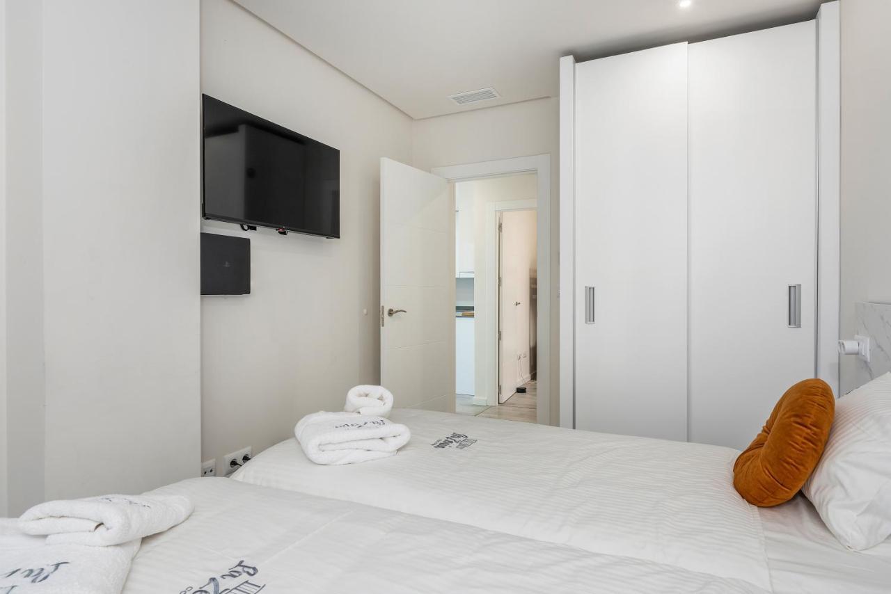 Ferienwohnung La Zenia Cocoon - Luxury Penthouse With Jacuzzi, 2 Pools, Indoor Heated Pool, Sauna, Gym, Playstation Dehesa de Campoamor  Exterior foto